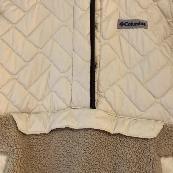 Columbia White and Tan Jacket - Picture 2 of 6